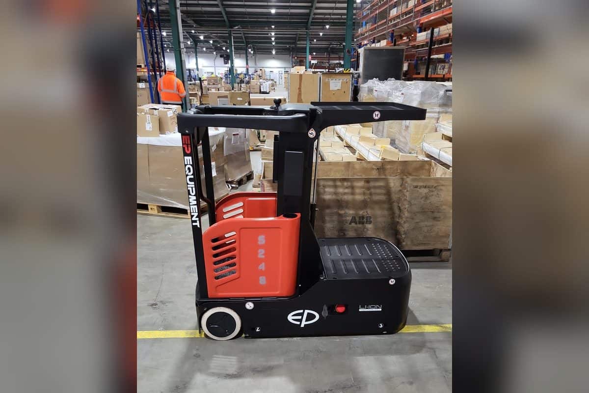 Red EP low-level order picker in a warehouse