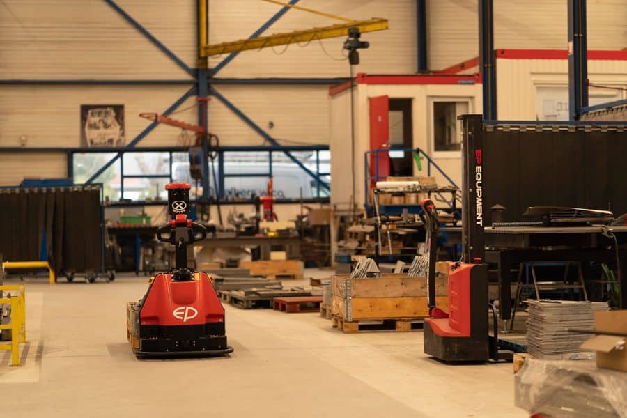EP XP15 X-Mover automated pallet truck in a factory workshop