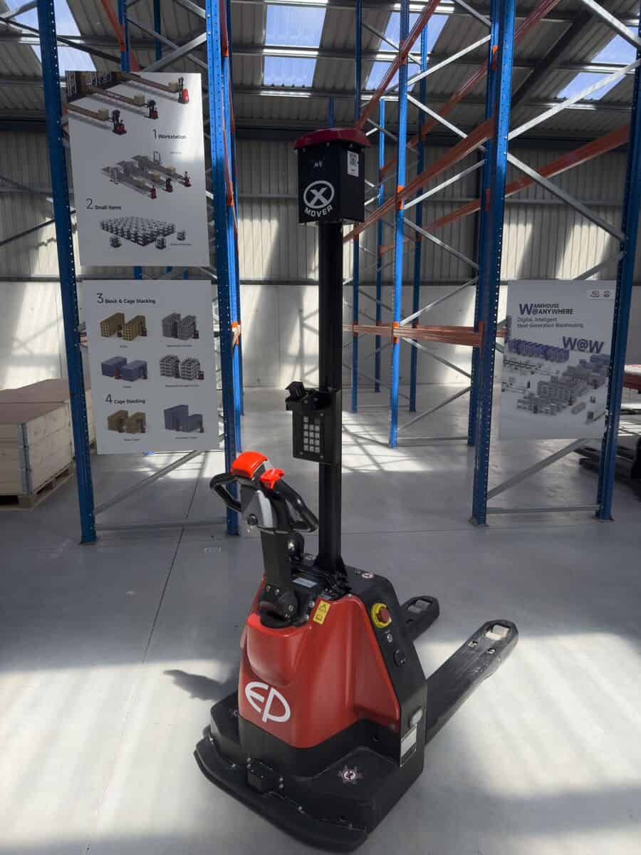 EP XPMM automatic mono-mast stacker in the Navan demo warehouse